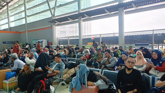 Kecelakaan Kereta di Bekasi Timur Picu Keterlambatan hingga 4 Jam