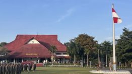 Wamendagri Bima Arya Resmi Tutup Retret Kepala Daerah Gelombang II di IPDN
