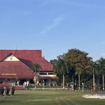 Wamendagri Bima Arya Resmi Tutup Retret Kepala Daerah Gelombang II di IPDN