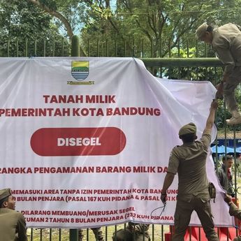 Izin Dicabut Kemenhut, Satpol PP Segel Kebun Binatang Bandung