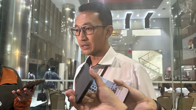 Juru Bicara Komisi Pemberantasan Korupsi Budi Prasetyo memberikan keterangan di Gedung Merah Putih KPK, Jakarta, Senin 4 Mei 2026. (ANTARA/Rio Feisal)