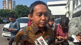 Raja Juli Sebut Ada Pihak yang Coba Adu Domba Prabowo dengan Jokowi-Gibran