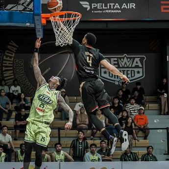 Dewa United Banten Hancurkan Pacific Caesar 133-76 di Kandang Sendiri