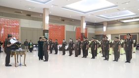 Kepala Kejaksaan Tinggi (Kajati) Riau, Akmal Abbas, S.H., M.H., resmi melantik sejumlah pejabat Eselon III di lingkungan Kejati Riau pada Kamis, 24 Juli 2025,