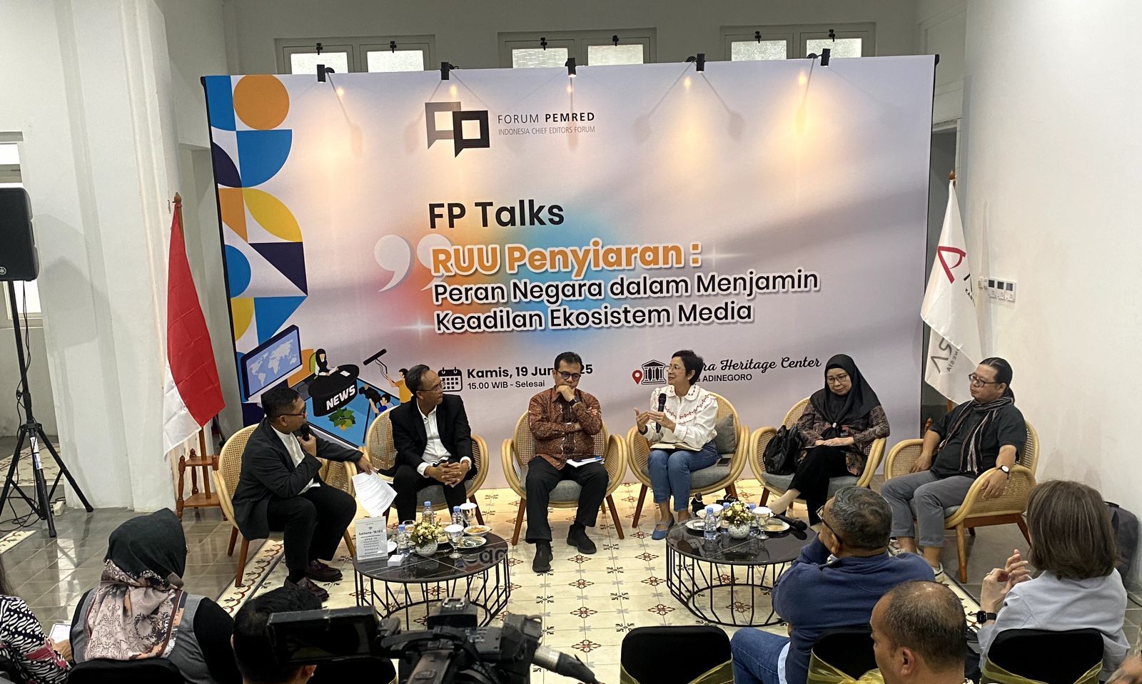 Forum Pemred (FP) Talks bertajuk &ldquo;RUU Penyiaran : Peran Negara Menjamin Keadilan Ekosistem Media&rdquo; di Antara Heritage Center, Jakarta, Kamis, 19 Juni 2025. <b>(Forum Pemred)</b>