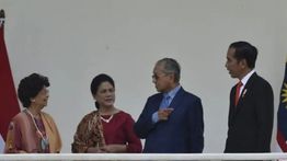 Mendiang Istri Mahathir Mohamad Bakal Dikebumikan Lewat Upacara Kenegaraan