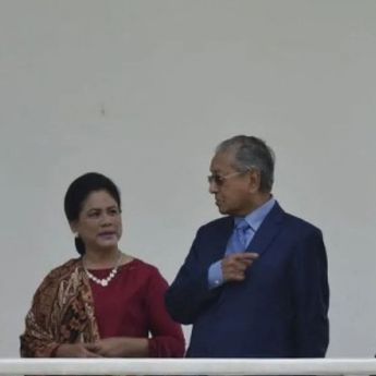 Mendiang Istri Mahathir Mohamad Bakal Dikebumikan Lewat Upacara Kenegaraan