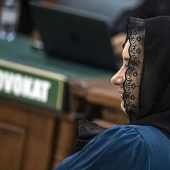 KPK Periksa Wakil Ketua DPRD Pekalongan dan Anak Fadia Arafiq
