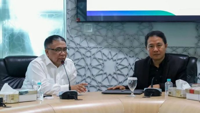 Arsip - Ketua Badan Amil Zakat Nasional (Baznas) RI Sodik Mudjahid (kiri) dan Bendahara Umum PP Muhammadiyah, Hilman Latief (kanan) dalam audiensi di Jakarta, Rabu (26/8/2028)