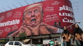 Presiden Amerika Serikat Donald Trump menilai proses negosiasi dengan Iran kini menghadapi kendala pelik. Situasi tersebut dipicu oleh banyaknya figur pemimpin di negara Timur Tengah itu yang telah tewas dalam serangkaian peristiwa belakangan ini.