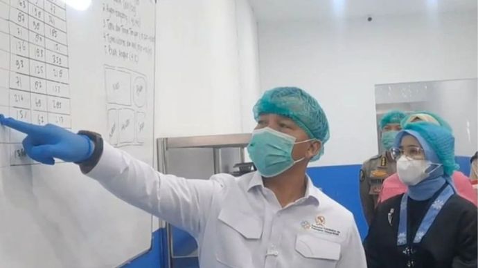 Menteri Kependudukan dan Pembangunan Keluarga (Mendukbangga) Republik Indonesia, Wihaji saat meninjau operasional dan pelayanan SPPG MBG 3B di Pangkalbalam, Kota Pangkalpinang, Kamis (5/8/2026).
