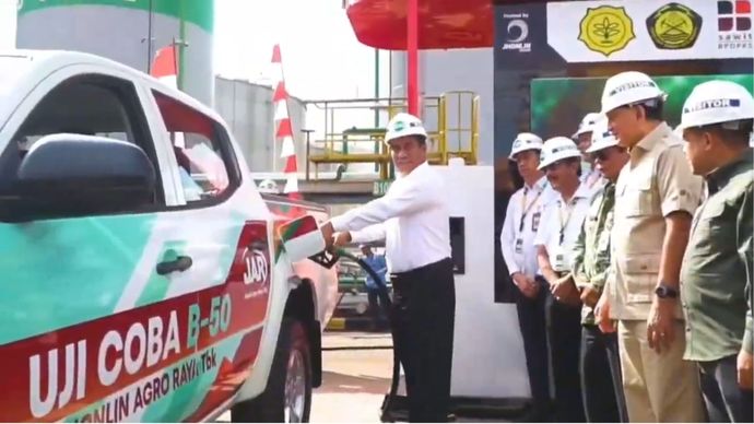 peninjauan dan uji coba penggunaan bahan bakar nabati mandatory B50 pada kendaraan