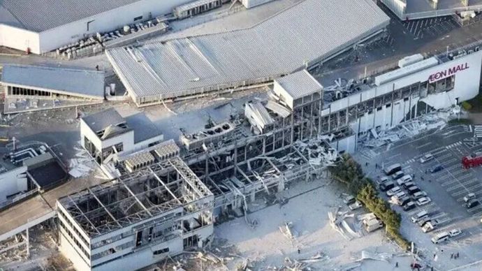 Gempa bumi berkekuatan magnitudo 7,1 mengguncang wilayah lepas pantai Prefektur Kumamoto di Jepang bagian selatan. Menurut Badan Meteorologi Jepang, gempa tersebut terjadi pada pukul 16.27 waktu setempat di wilayah Uki dan Hikawa, Prefektur Kumamoto
