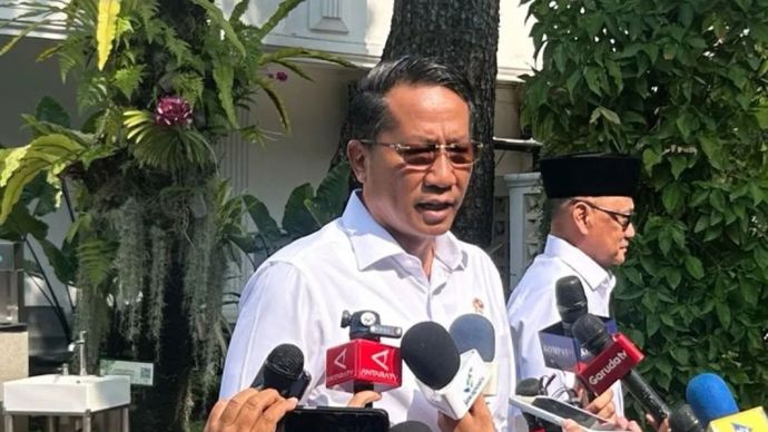 Menteri Hukum Supratman Andi Atgas memberikan keterangan media di Kompleks Istana Kepresidenan, Jakarta, Rabu (21/10/2026).