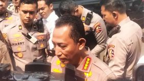 Kepala Kepolisian Negara Republik Indonesia (Kapolri) Jenderal Pol. Listyo Sigit Prabowo memberikan tanggapan terkait beredarnya isu keberadaan surat presiden (surpres) mengenai penggantian dirinya dari posisi pucuk pimpinan Korps Bhayangkara.