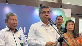 Menaker Tegaskan Pemerintah Kawal Penyelesaian Perselisihan Kerja, Kasus Gaji Pekerja Hillcon Jadi Sorotan