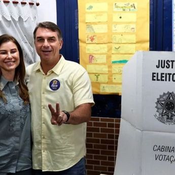 Lula da Silva Kecam Flavio Bolsonaro yang Pergi ke AS Usai Kalah Pemilu