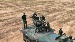 Prajurit TNI dan Militer AS Latihan Bersama Menembak Drone