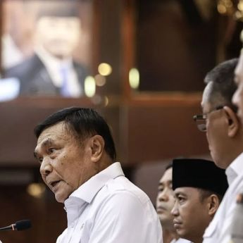 Strategi Hujan Buatan Jadi Langkah Pemerintah Padamkan Karhutla