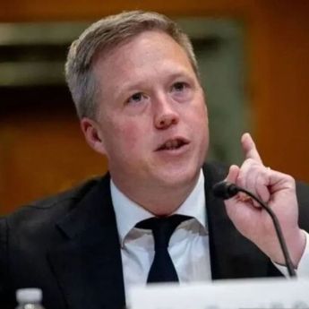 Menteri Angkatan Darat Amerika Serikat Mundur