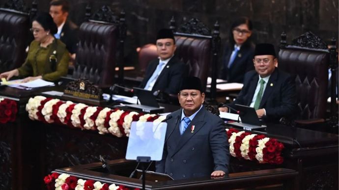 Presiden Prabowo Subianto menyampaikan pidato kenegaraan dalam rangka Penyampaian Pengantar/Keterangan Pemerintah atas RUU tentang APBN Tahun Anggaran 2027 beserta Nota Keuangannya saat Rapat Paripurna Pembukaan Masa Persidangan I DPR Tahun Sidang 20