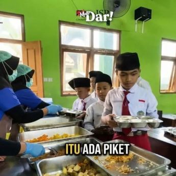 BGN Uji Coba Makan Bergizi Gratis Sistem Prasmanan di Sekolah