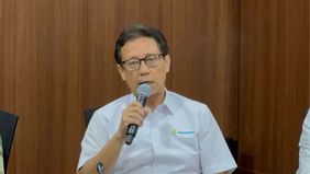 Menteri Kesehatan Budi Gunadi Sadikin mengungkapkan rencana perombakan besar-besaran aplikasi SATUSEHAT. Pembaruan ini dirancang agar masyarakat dapat memantau tren kesehatan pribadi secara real-time.
