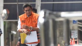 Komisi Pemberantasan Korupsi (KPK) memanggil dan memeriksa dua orang saksi dalam penyidikan kasus dugaan korupsi pengadaan iklan di Bank Pembangunan Daerah Jawa Barat dan Banten (Bank BJB).