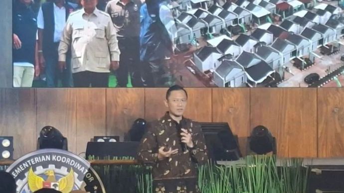 Menteri Koordinator Bidang Infrastruktur dan Pembangunan Kewilayahan (Menko IPK) Agus Harimurti Yudhoyono (AHY) menyampaikan pidato dalam Forum Koordinasi Penanganan Kawasan Kumuh Terpadu di Jakarta, Senin (14/9/2026)