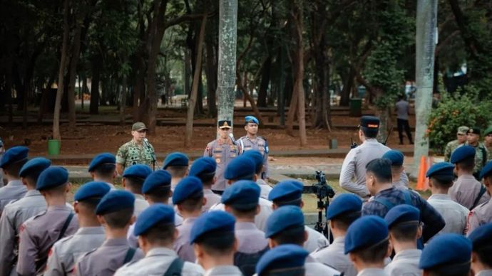Polda Metro Jaya bersama TNI mengerahkan sebanyak 9.505 personel gabungan untuk mengamankan 26 kegiatan penyampaian pendapat di muka umum dan 26 kegiatan masyarakat di wilayah hukum Polda Metro Jaya pada Selasa (20/10/2026)