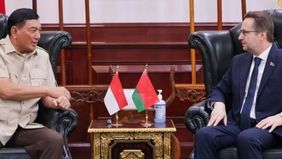 Langkah penguatan kemitraan strategis terus dijajaki oleh Kementerian Pertahanan RI. Menteri Pertahanan RI Sjafrie Sjamsoeddin menggelar pertemuan diplomasi bersama Duta Besar Belarus untuk Indonesia Raman Ramanouski di kantor Kemhan RI, Jakarta, Rab