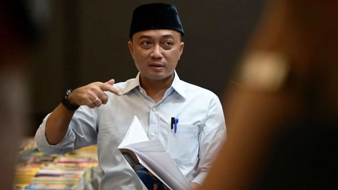 Menteri Sekretaris Negara (Mensesneg) Prasetyo Hadi menjawab pertanyaan wartawan saat ditemui di Kementerian Sekretariat Negara RI, Kompleks Istana Kepresidenan RI, Jakarta, Jumat (7/8/2026).