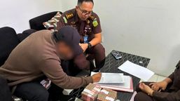 Kejaksaan Kembalikan Barang Bukti Rp2,2 Miliar Kepada 13 Anggota DPRD NTB