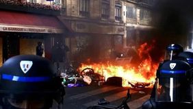 Pemerintah Prancis resmi memperluas kebijakan pemberlakuan jam malam dari wilayah Paris ke Kota Nice, Lyon, hingga sejumlah kawasan di departemen Gironde.