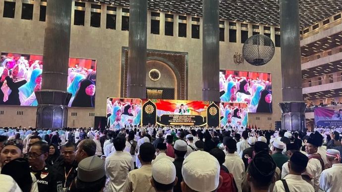 Suasana gelaran doa keselamatan bangsa, zikir kebangsaan dan haul pendiri NKRI yang diinisiasi Jatma Aswaja menyambut HUT Ke-81 RI di Masjid Istiqlal, Jakarta, Minggu (9/6/2026). 