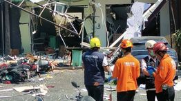 Ledakan Dahsyat Rusak Puluhan Ruko di Surabaya, 5 Orang Luka-luka