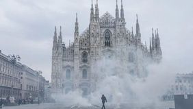 Wakil Perdana Menteri Italia, Matteo Salvini, mengumumkan bahwa otoritas setempat akan mengerahkan sebanyak 500 personel tentara ke Kota Milan guna meredam aksi kerusuhan yang masih terus berlangsung.