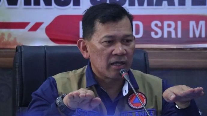 Kepala Badan Nasional Penanggulangan Bencana (BNPB) Kristomei Sianturi memimpin rapat koordinasi penanganan kebakaran hutan dan lahan (karhutla) bersama jajaran fokopimda Pemerintah Provinsi Sumatera Selatan di Lanud Sri Mulyono Herlambang, Kota Palembang, Sumatera Selatan, Minggu (18/10/2026). Agenda tersebut merupakan rapat perdana Kristomei Sianturi sebagai Kepala BNPB pascadilantik oleh Presiden Prabowo Subianto menggantikan pejabat sebelumnya Suharyanto