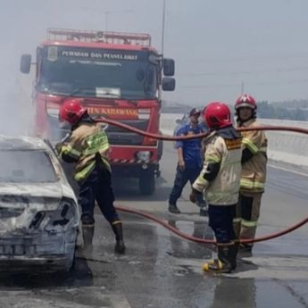 Penyebab Sedan Terbakar di Tol MBZ Arah Cikampek