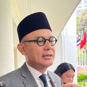 Menlu RI Ingatkan WNI Hindari Terlibat Aksi Unjuk Rasa di Eropa