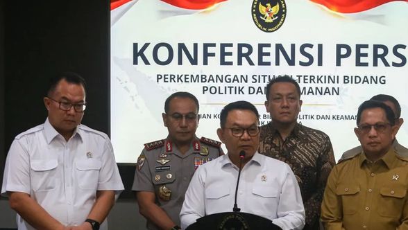Menko Polkam, Panglima TNI, Kapolri dan KPS Bicara soal Karhutla