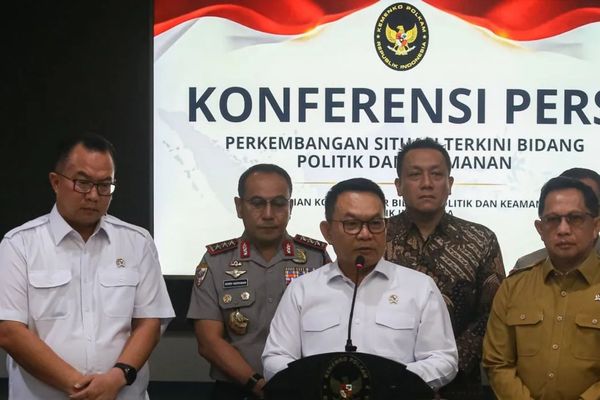 Menko Polkam, Panglima TNI, Kapolri dan KPS Bicara soal Karhutla