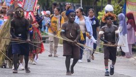Kementerian Pariwisata (Kemenpar) bergerak cepat berkoordinasi dengan Pemerintah Daerah (Pemda) Kabupaten Jayawijaya, Papua Pegunungan, guna menindaklanjuti insiden penembakan yang mewarnai gelaran Festival Budaya Lembah Baliem (FBLB) 2026.