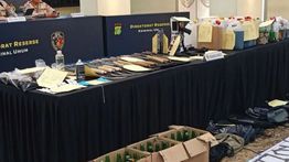 Polisi Sita 39 Sajam dan 201 Botol Kaca Bersumbu Jelang Demo di DPR