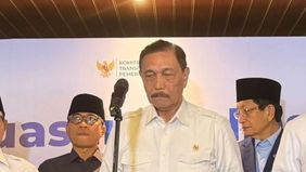 Berdasarkan hasil penelusuran dan verifikasi fakta, narasi yang mengeklaim bahwa Presiden Prabowo Subianto telah mencopot Luhut Binsar Pandjaitan dari jabatannya dan menggantinya dengan Zulkifli Hasan adalah informasi yang tidak benar atau hoaks.