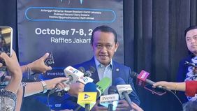 Menteri Koordinator Bidang Hilirisasi dan Transisi Energi sekaligus Menteri Energi dan Sumber Daya Mineral (ESDM), Bahlil Lahadalia, mengungkapkan bahwa proyek pembangunan Pembangkit Listrik Tenaga Surya (PLTS) berkapasitas 100 GigaWatt peak (GWp) be