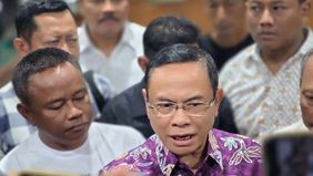 Bupati Pati nonaktif, Sudewa, dituntut hukuman 8,5 tahun penjara oleh Jaksa Penuntut Umum (JPU) Komisi Pemberantasan Korupsi (KPK) dalam sidang di Pengadilan Tindak Pidana Korupsi (Tipikor) Semarang, Senin (21/9).