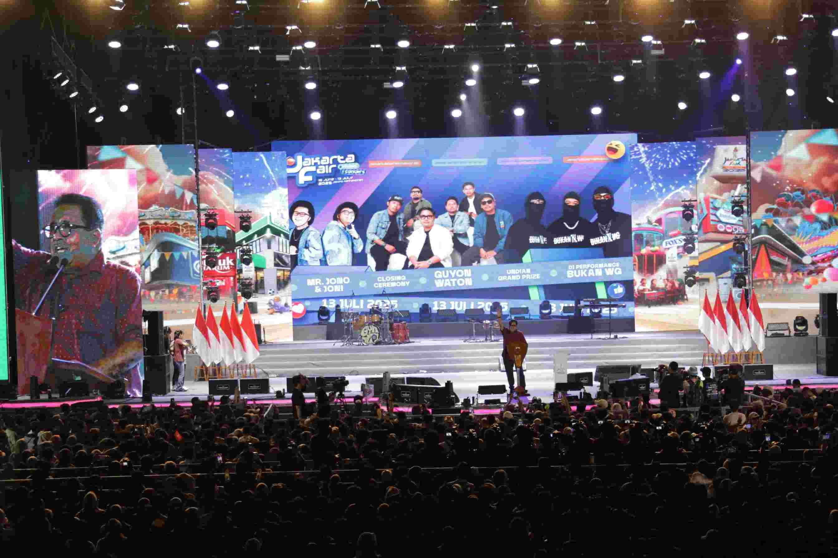 Rano Karno di penutupan Jakarta Fair 2025 <b>(Pemprov DKI/ Ntvnews.id)</b>
