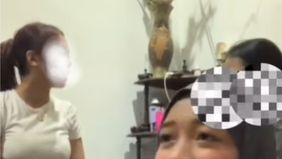Aksi perundungan terhadap seorang siswi yang baru lulus dari SMP Negeri 19 Depok mengejutkan publik setelah video kejadian tersebut disiarkan secara langsung melalui akun Instagram pelaku. Insiden ini terjadi pada Sabtu malam, 5 Juli 2025, sekitar pu