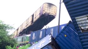 Terjadi kecelakan kereta barang dan kereta penumpang di India Timur pada Senin kemarin, 17 Juni 2024. Dalam insiden tersebut dikabarkan telah menewaskan delapan orang dan 50 luka-luka.